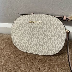 Michael Kors bag